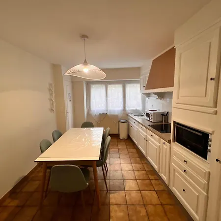 Rdc 9 Personnes, 2 Chambres, Wifi, Proche Du Centre Apartmán La Bourboule