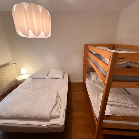 Rdc 9 Personnes, 2 Chambres, Wifi, Proche Du Centre Apartment