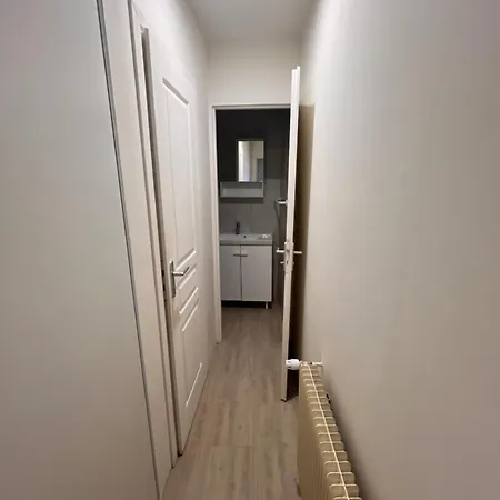 Rdc 9 Personnes, 2 Chambres, Wifi, Proche Du Centre Apartment *